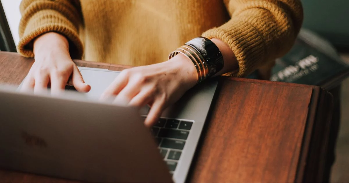 Title Removed - Resumespice is It Legitimate to Use a Resume Writing Service?